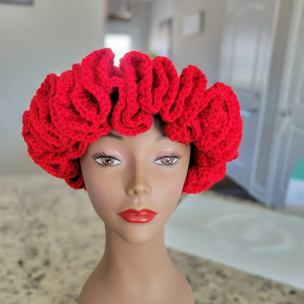 Crochet Ruffle hat - Picture 2 of 3